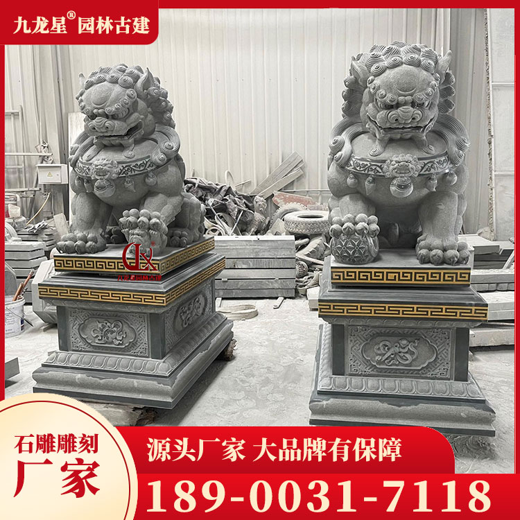1679733107318529.jpg 大門(mén)口石獅子圖片